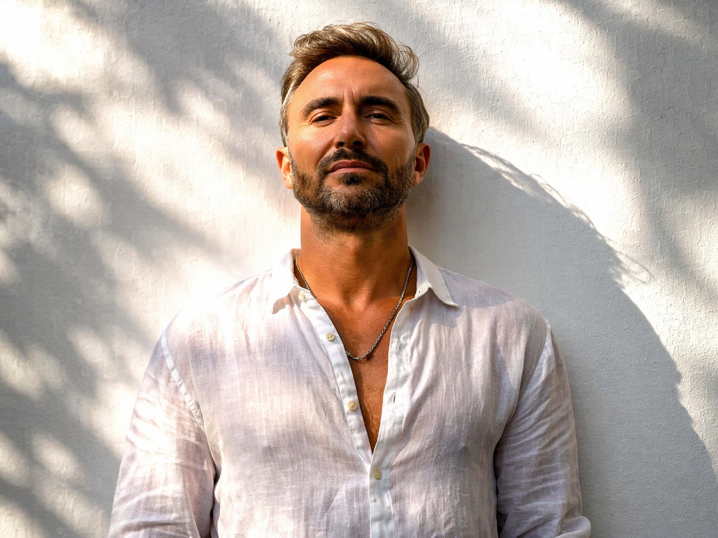 David Guetta Ibiza 2026 – Portraitmotiv zur UNVRS Ibiza Residency, Privatflug nach Ibiza (IBZ) mit Swiss Elite Flight